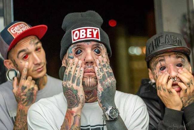 Татуированные глазные яблоки-11