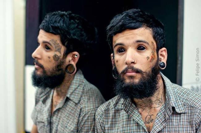 Татуированные глазные яблоки-8