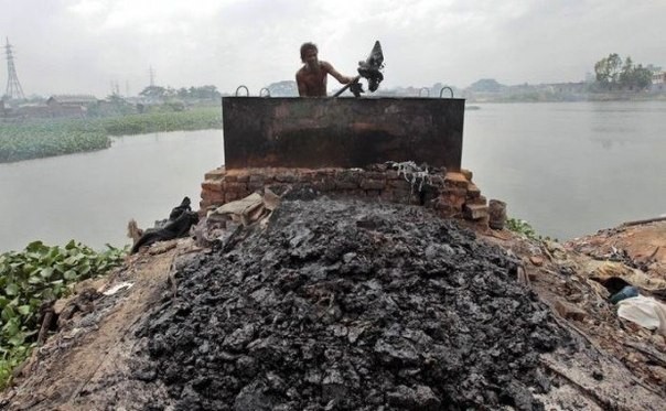 Где производят кожаную одежду-6