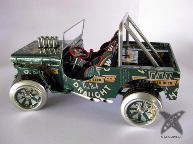 Автомобили из жестяных банок