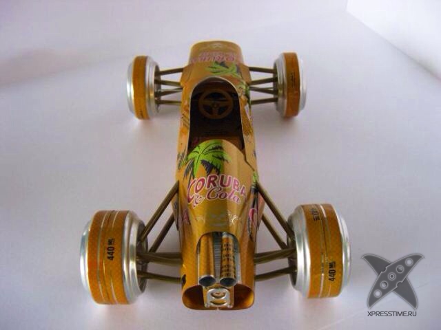 Автомобили из жестяных банок