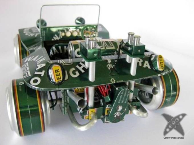 Автомобили из жестяных банок