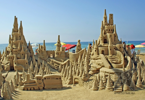 Замки из песка