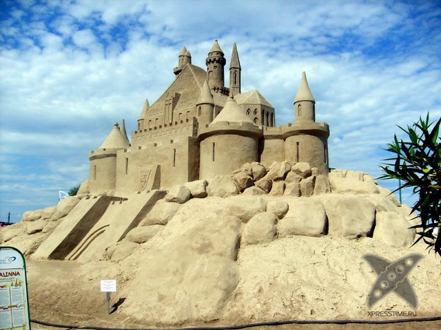 Замки из песка