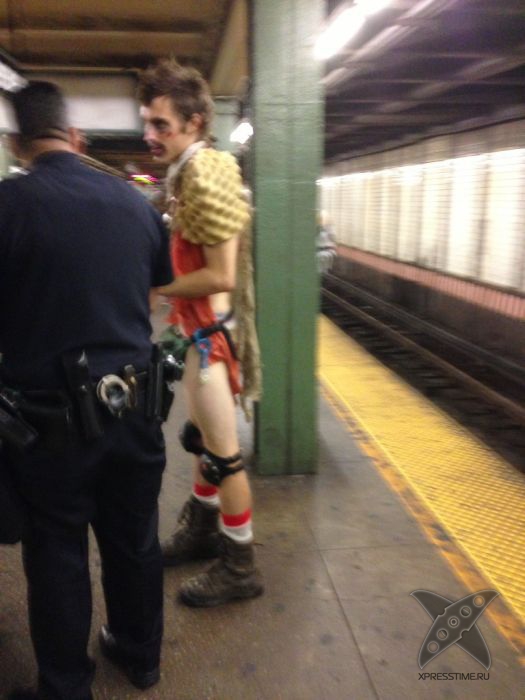 Модники в метро