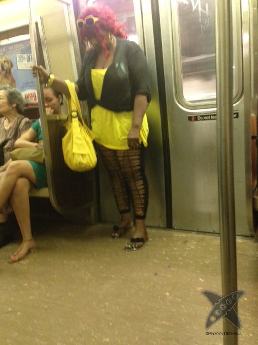 Модники в метро