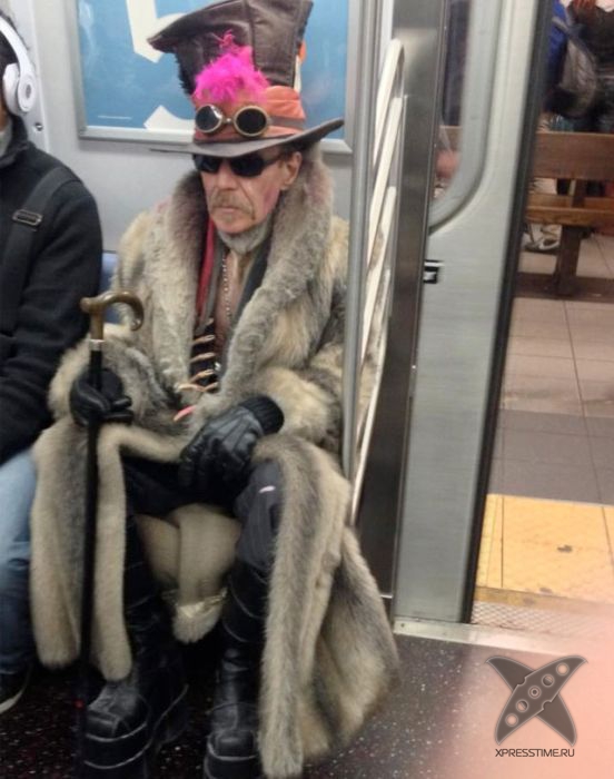 Модники в метро