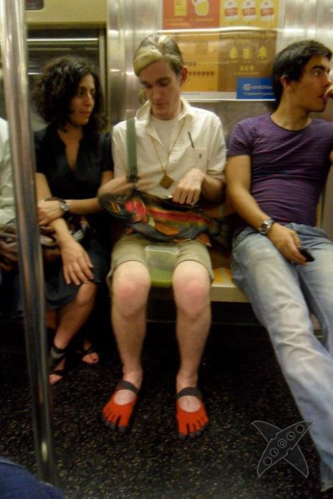 Модники в метро