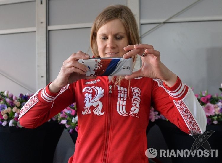 Олимпийские чемпионы получили мерседесы