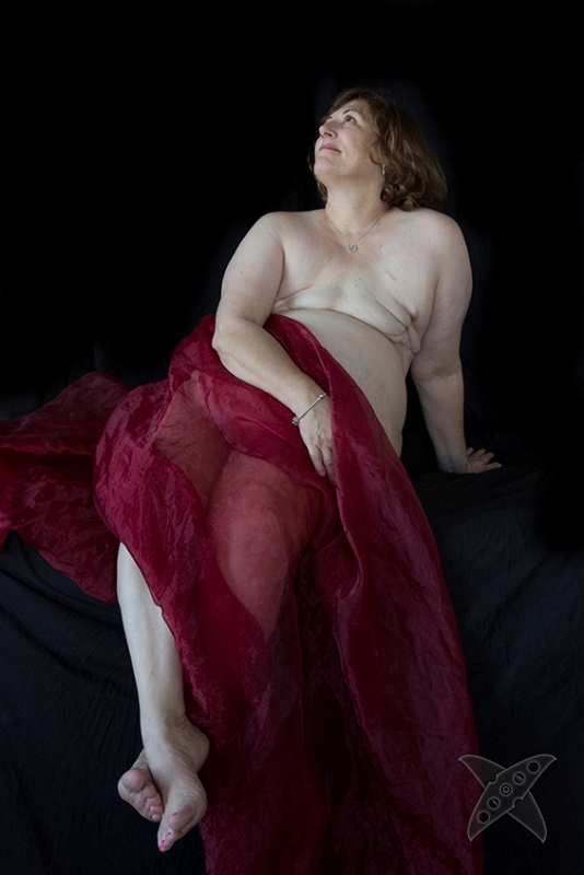 Обнаженные женщины, пережившие рак груди