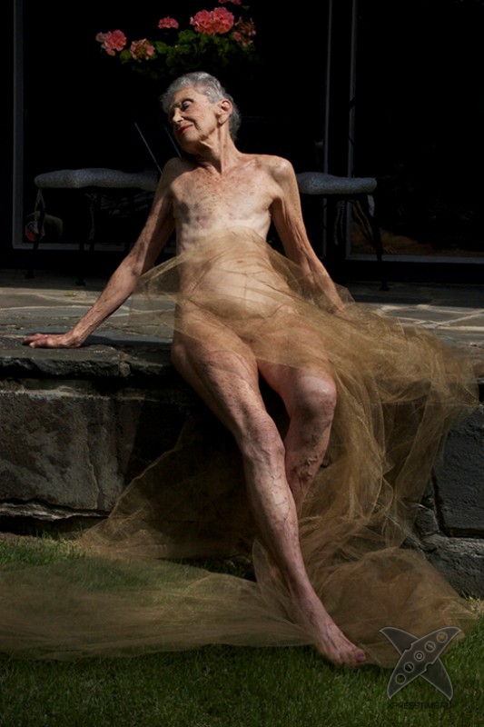 Обнаженные женщины, пережившие рак груди