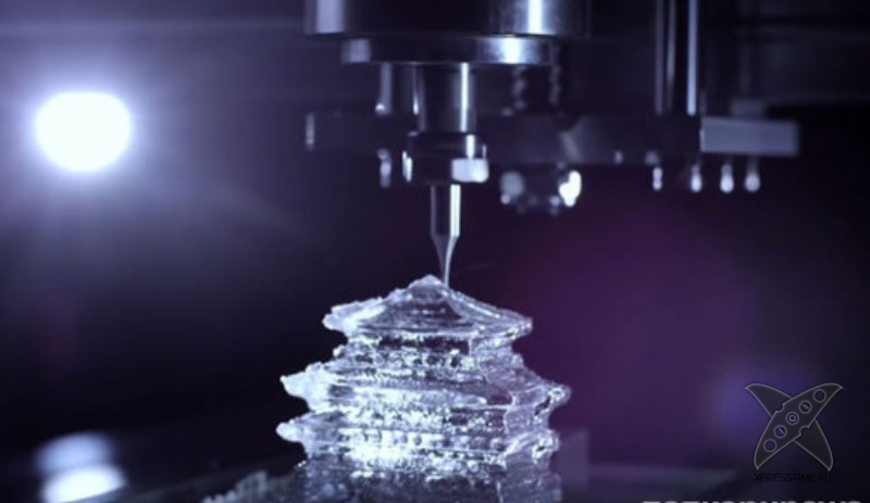 Произведения искусства из кубиков льда