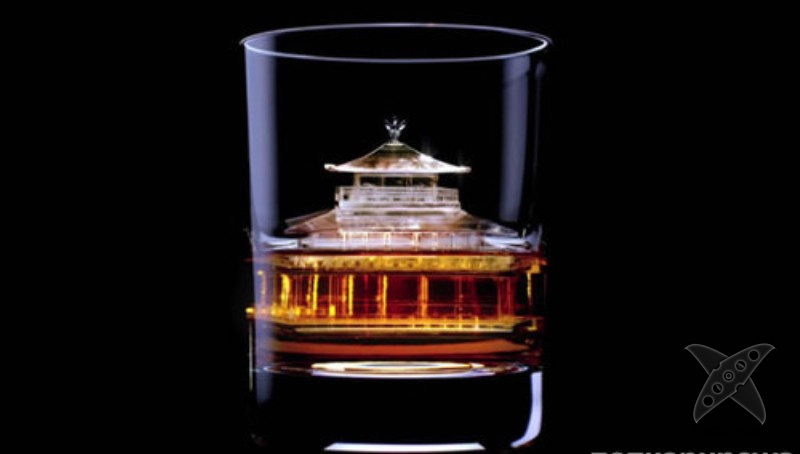 Произведения искусства из кубиков льда