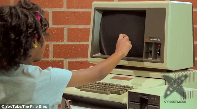 Дети и первый компьютер от Apple