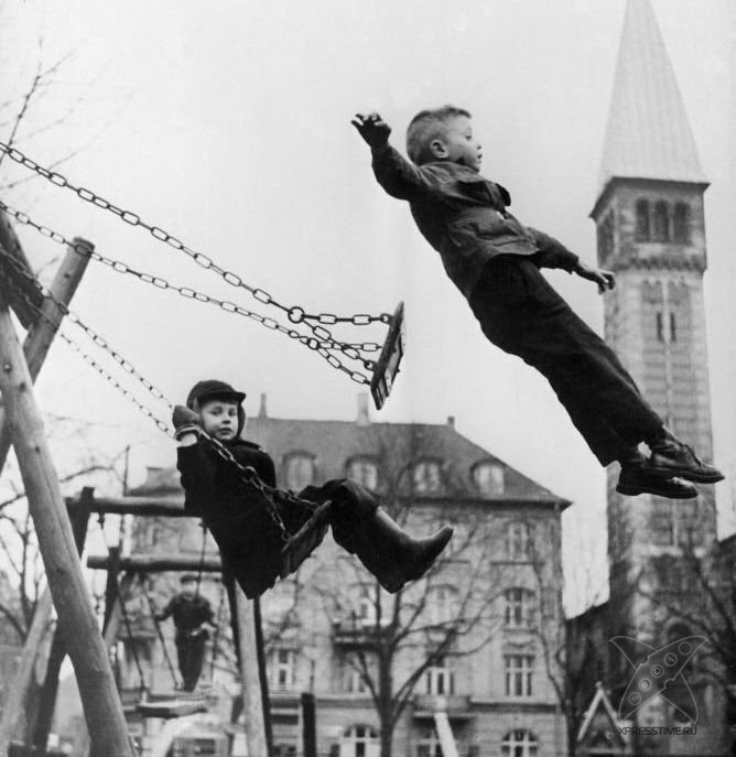 За секунду до