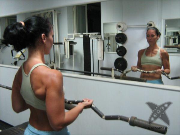 Если повнимательнее заглянуть в зал