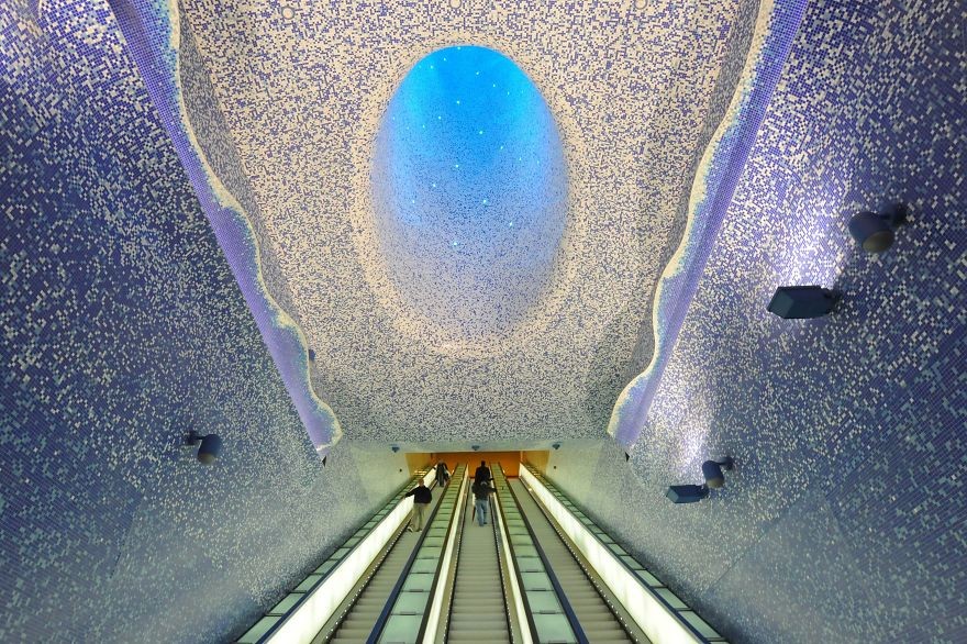 Самые красивые в мире станции метро-1
