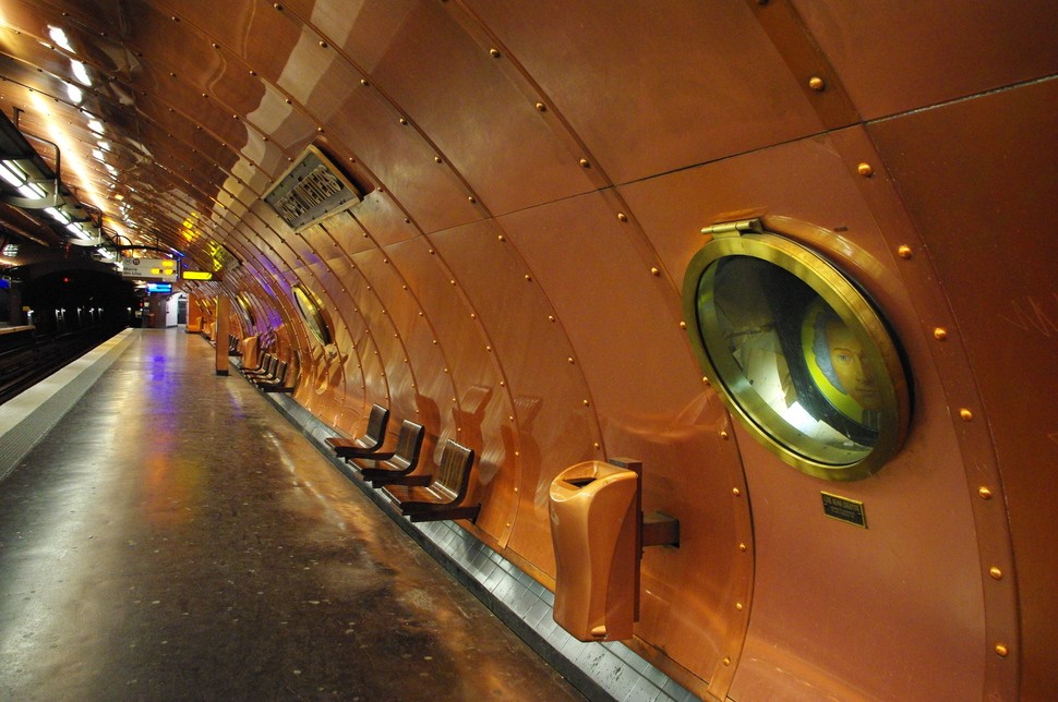 Самые красивые в мире станции метро-15