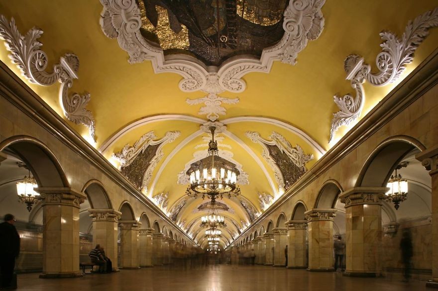 Самые красивые в мире станции метро-8