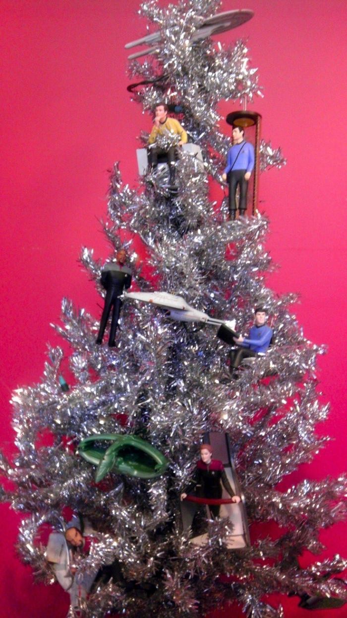 Тематическое украшение елок-13