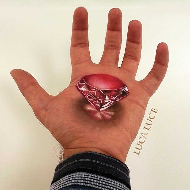 3D рисунки на ладони-17