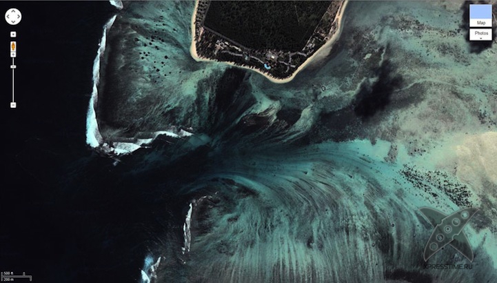 Иллюзия подводного водопада