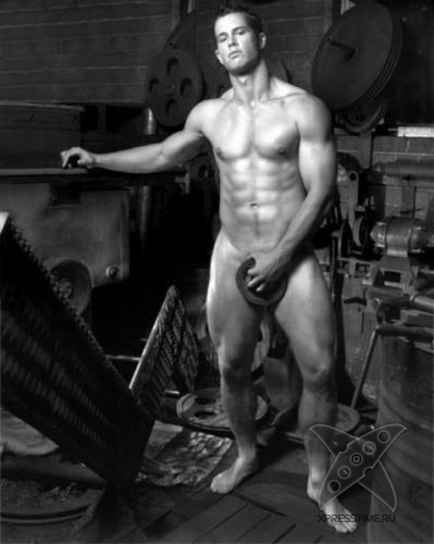 Мужское тело для женских глаз