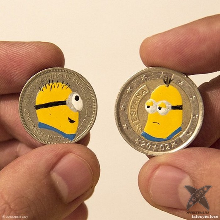 Рисунки различных персонажей на монетах