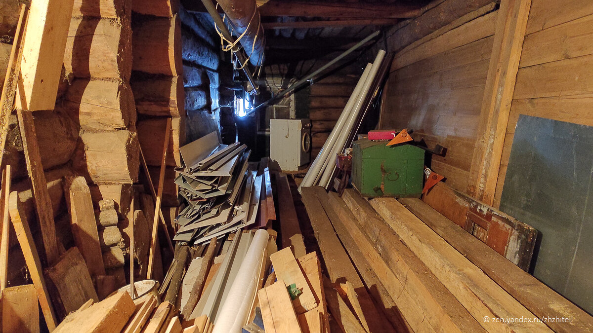 Подклет. Нежилой первый этаж