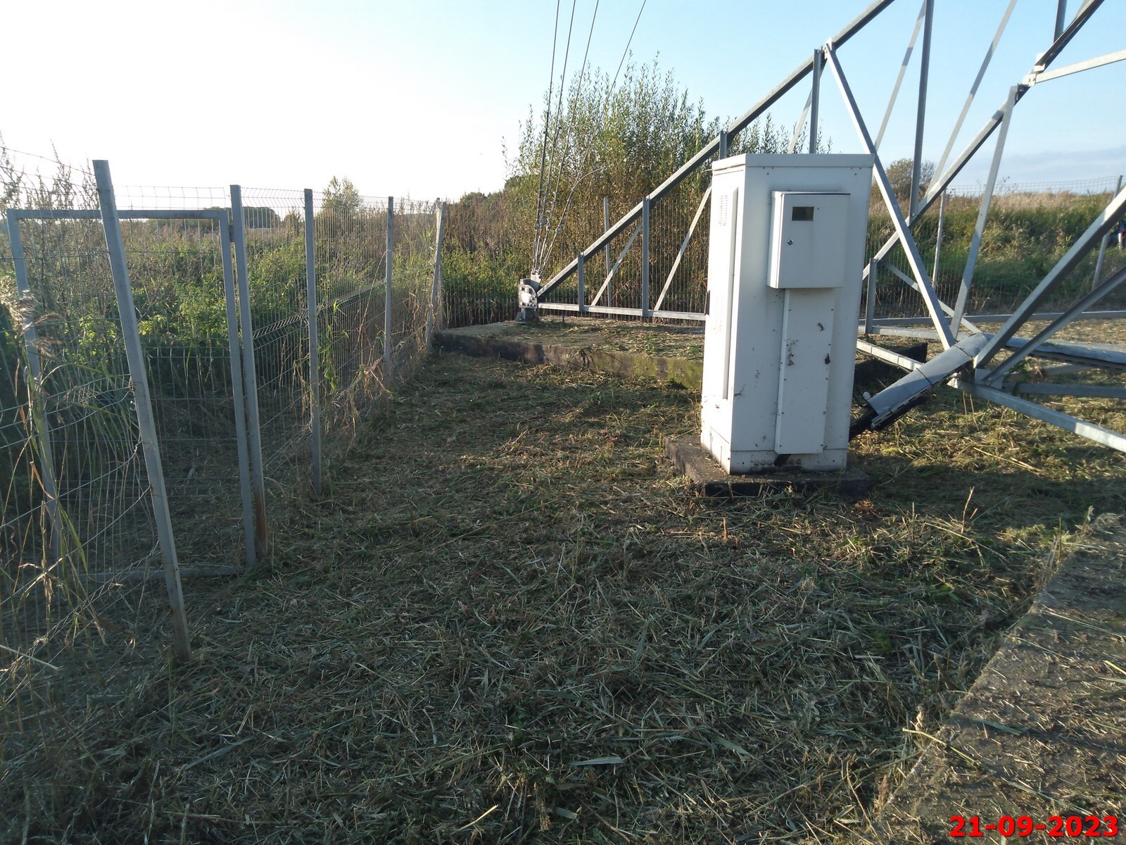 Но - до поры, до времени.