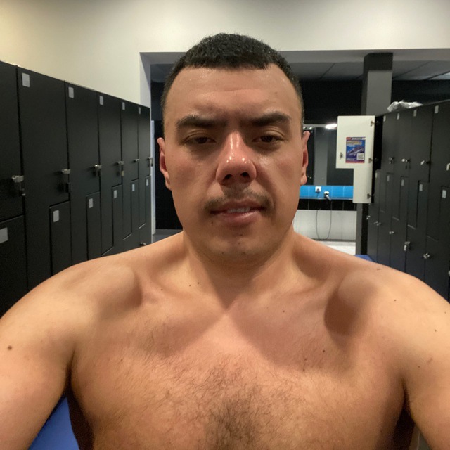 С октября 2023 я пошел в спортзал, 3 месяца была дорожка, элипс и бассейн.