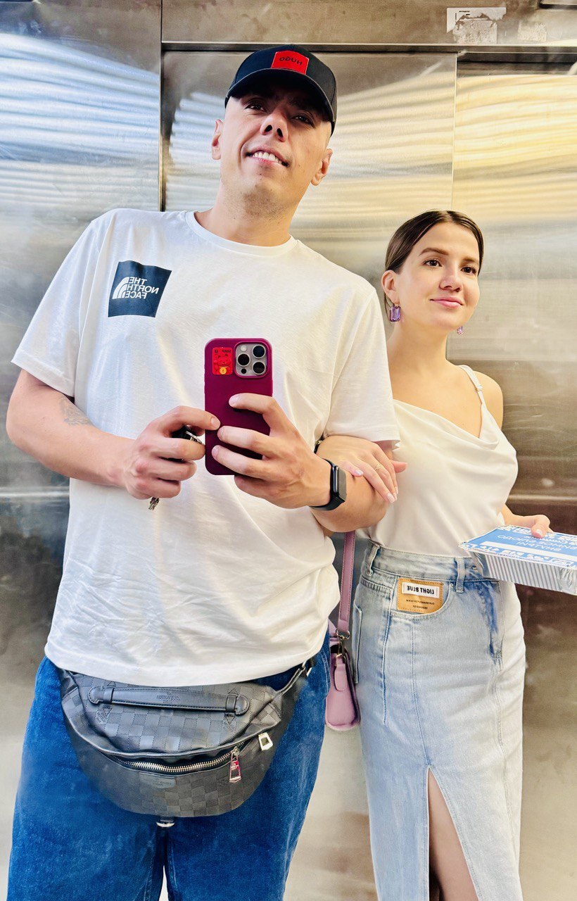 Неделю назад с любимой женой, которая весь мой путь поддерживала меня