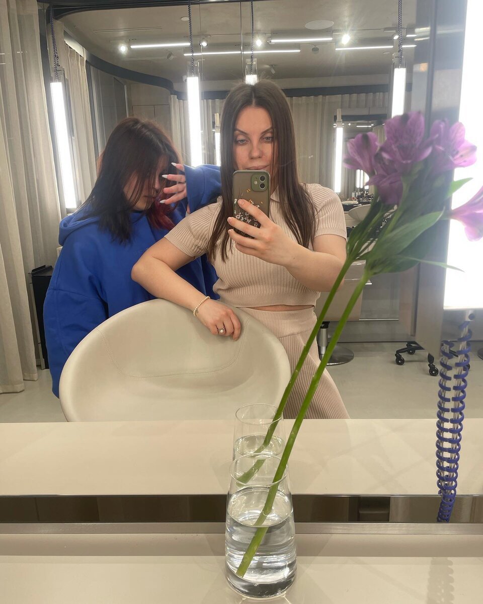 Катя и Анастасия