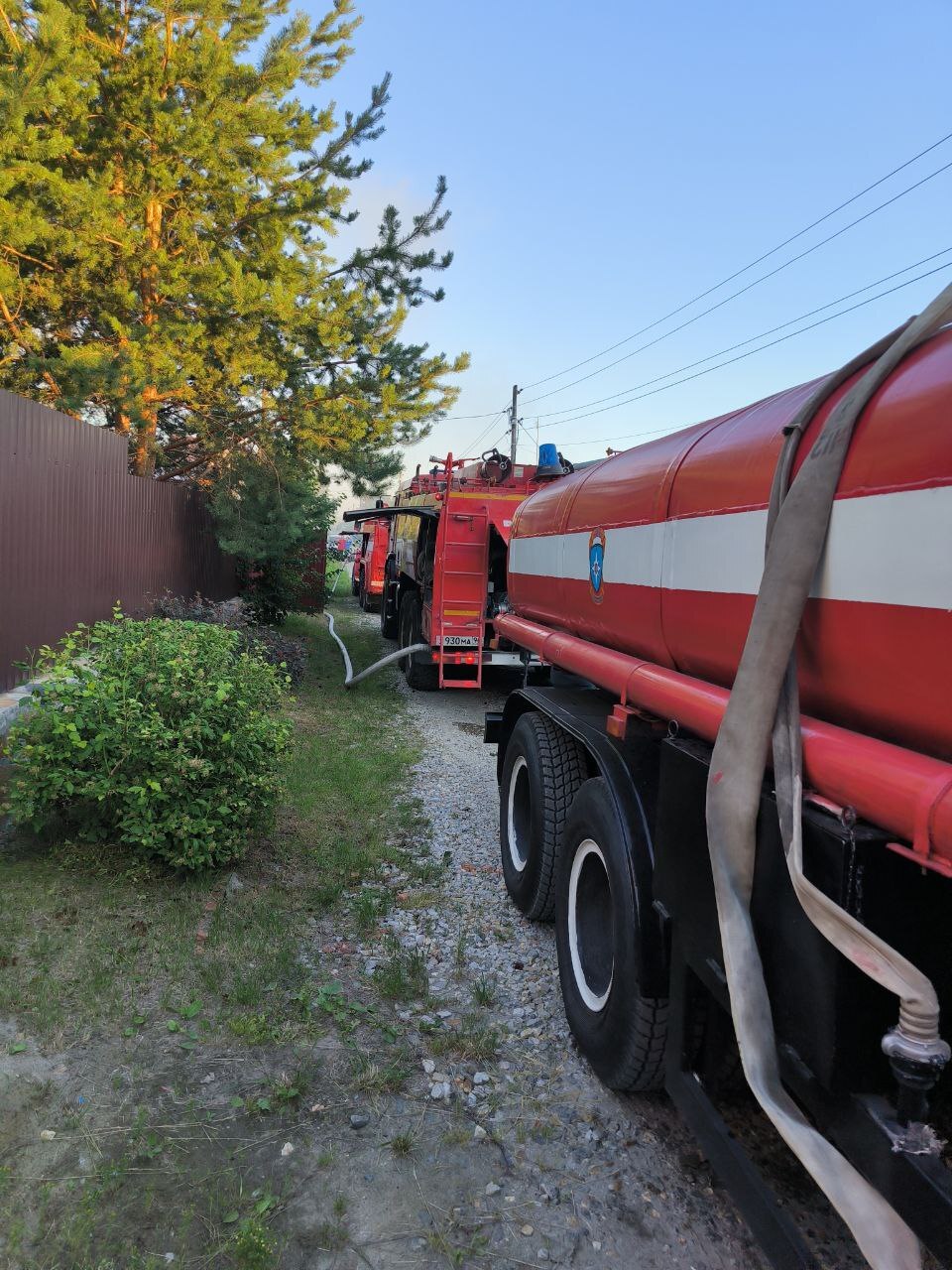 приятно смотреть - авто ухоженные, нигде обильно не утекает, оборудование не орёт, всё работает