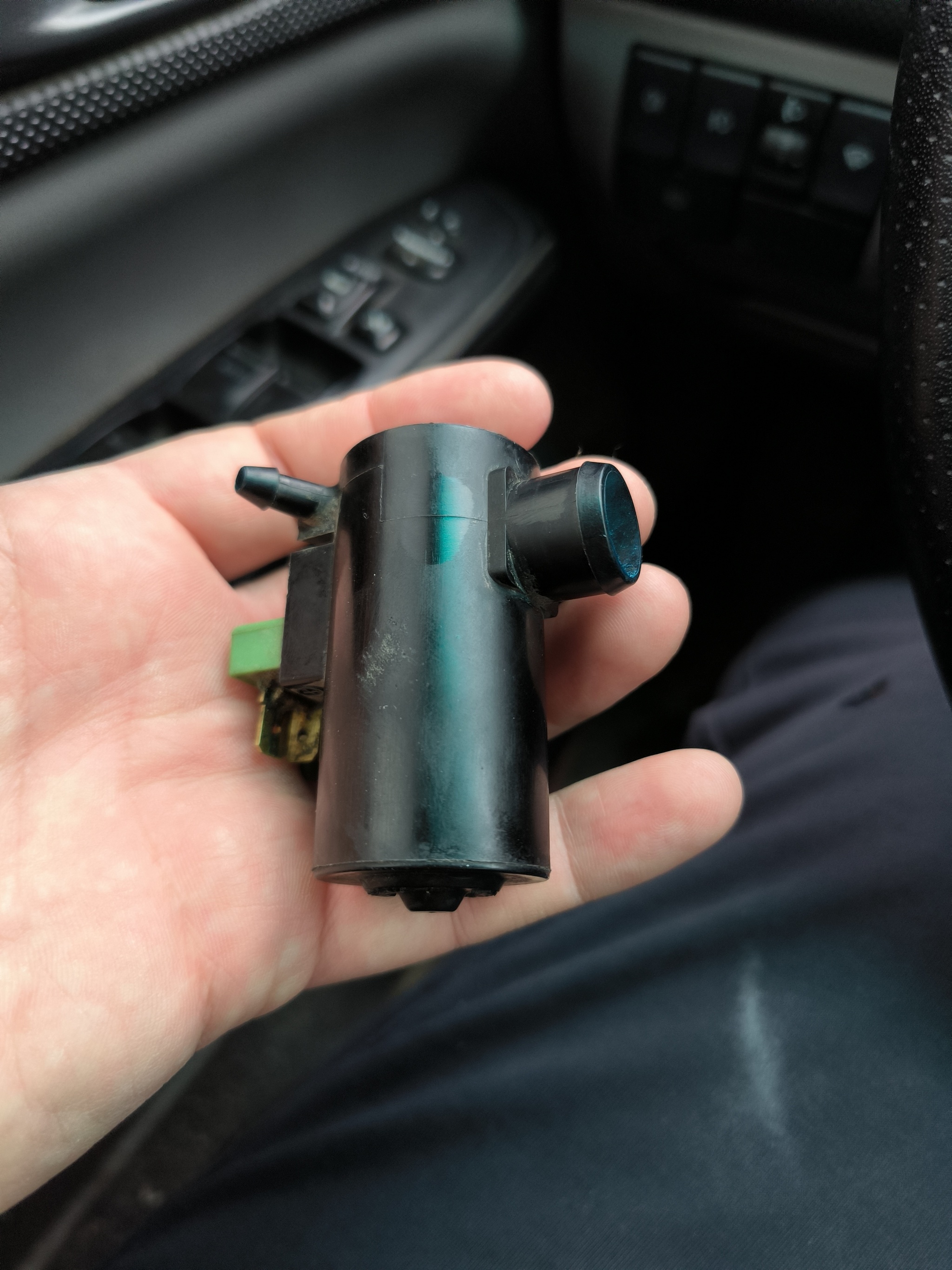 Насосик водицы автомобильной