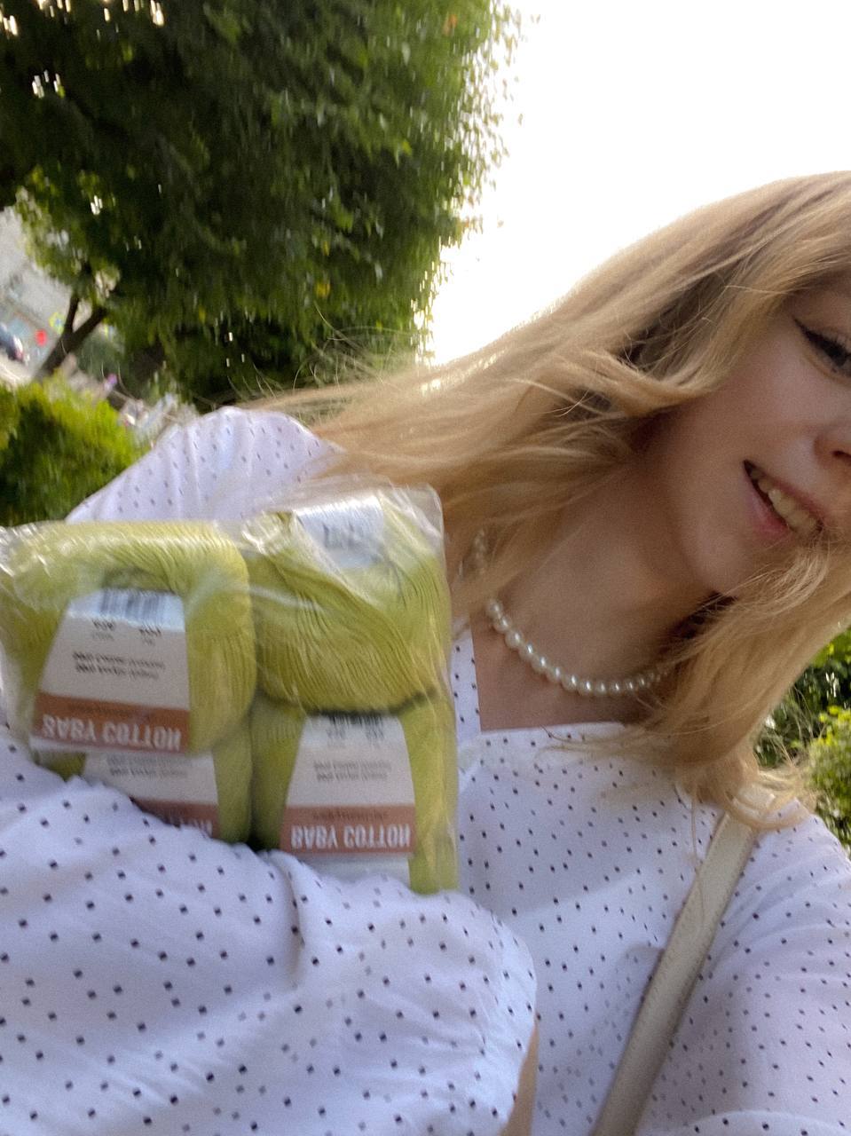 Идёт довольная мисси Плюшкин домой :)