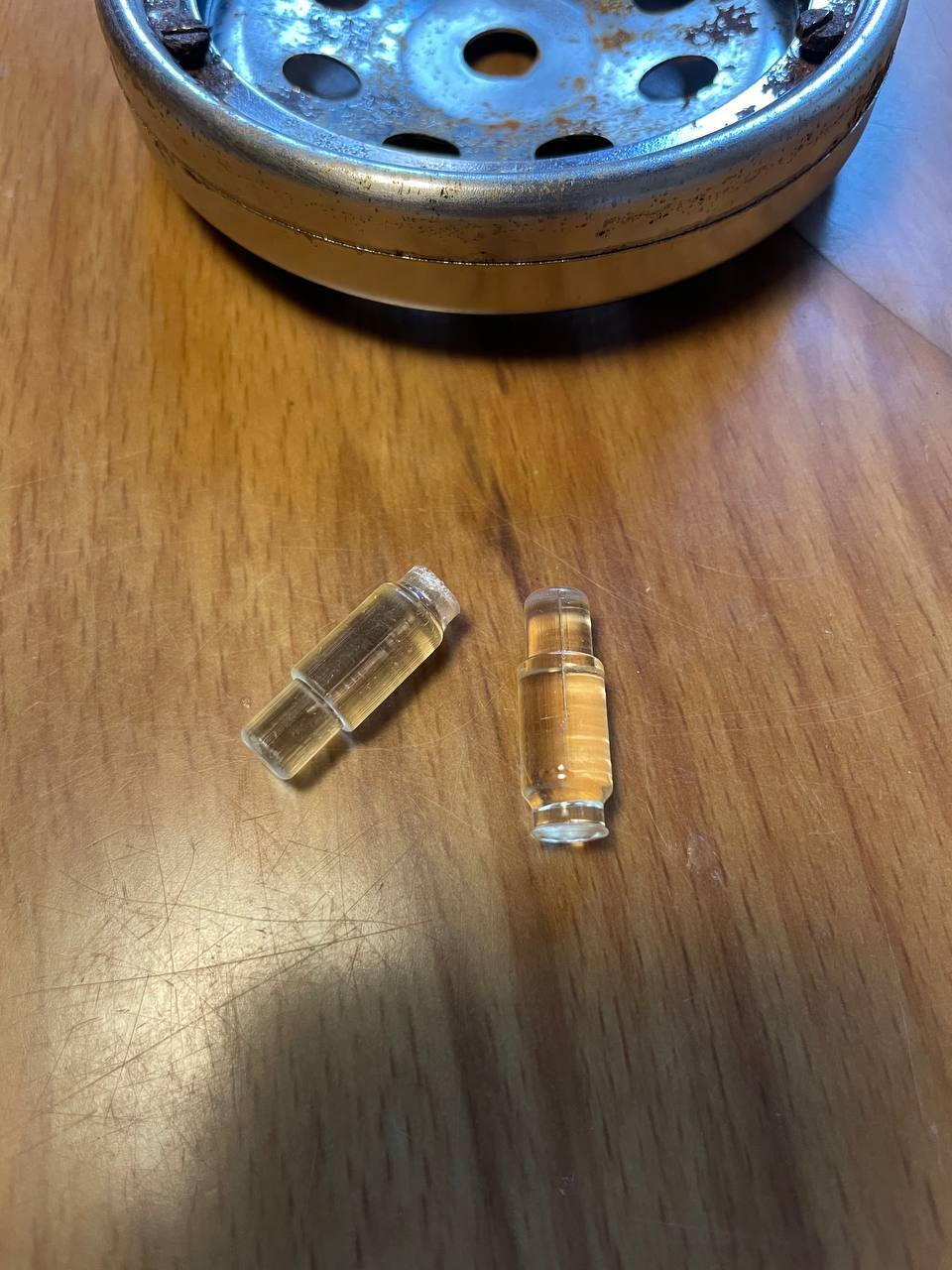 Слева — 3D, справа — оригинал