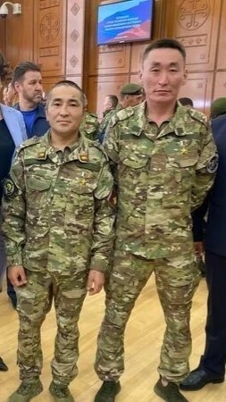 Алексей Неустроев и Филипп Евсеев из легендарного экипажа танка «Алеша»,