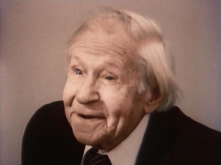 Кадр из фильма "ТАСС уполномочен заявить..." (1984)