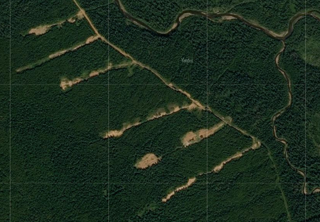 Тот самый неловкий момент, когда ты можешь наблюдать плоды своего труда со спутника и тебя это не слишком-то радует. Сколько лет прошло, а канавы, пробитые по моим данным, до сих пор видны даже из космоса.