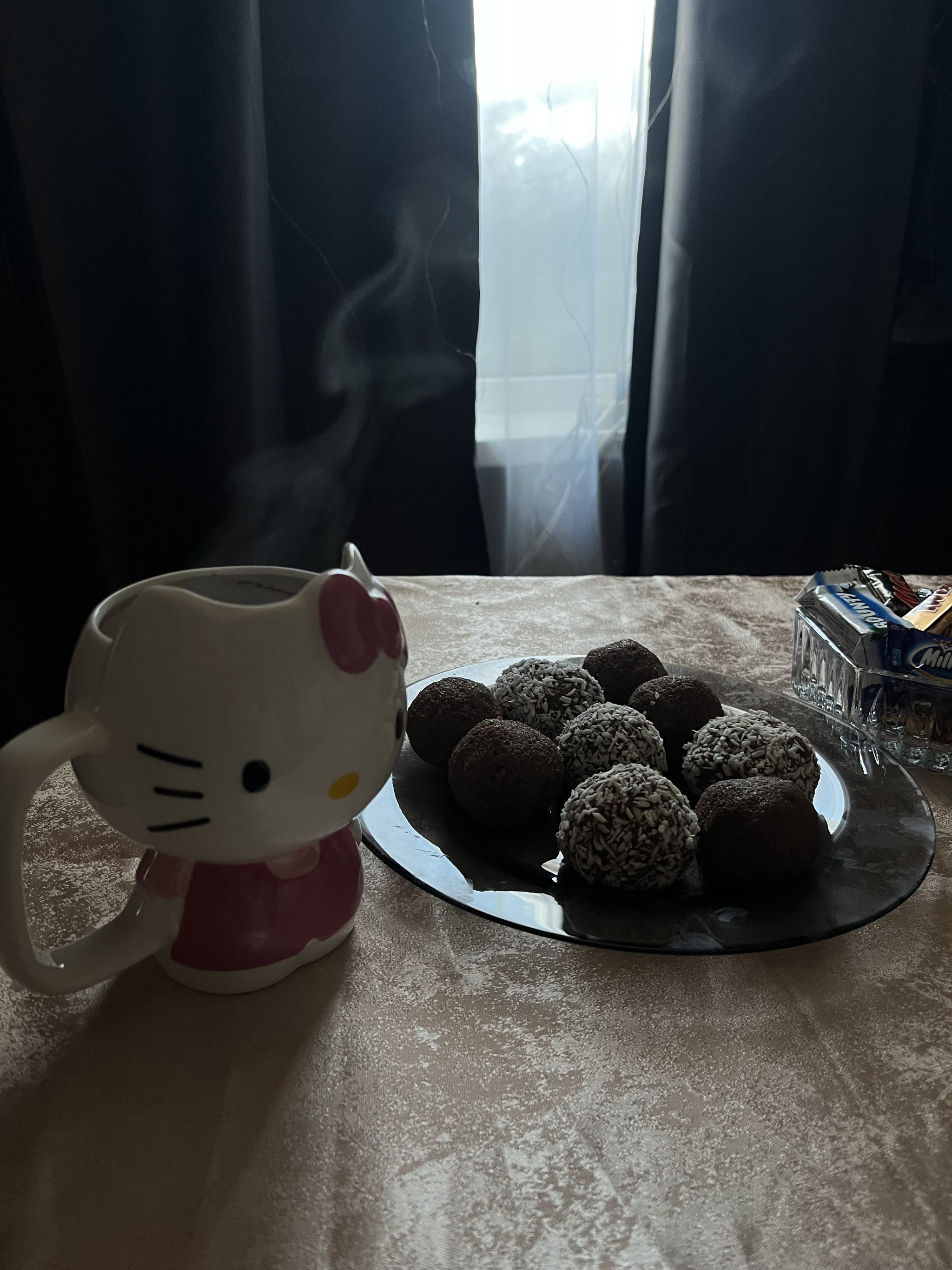 А это уже тут готовила пирожное «картошка»